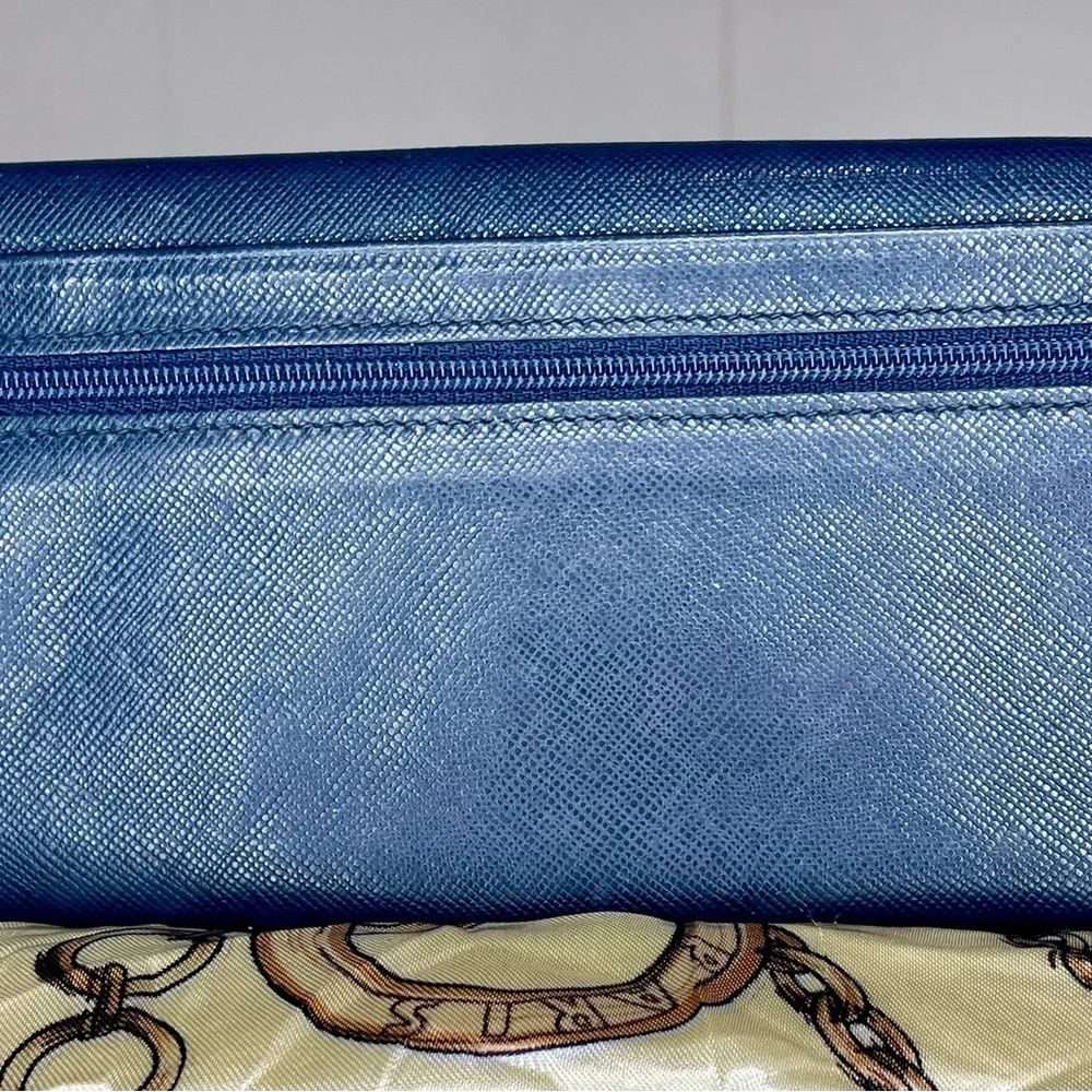 Gucci Navy Blue Leather Long Wallet with Clasp - Picture 2 of 9
